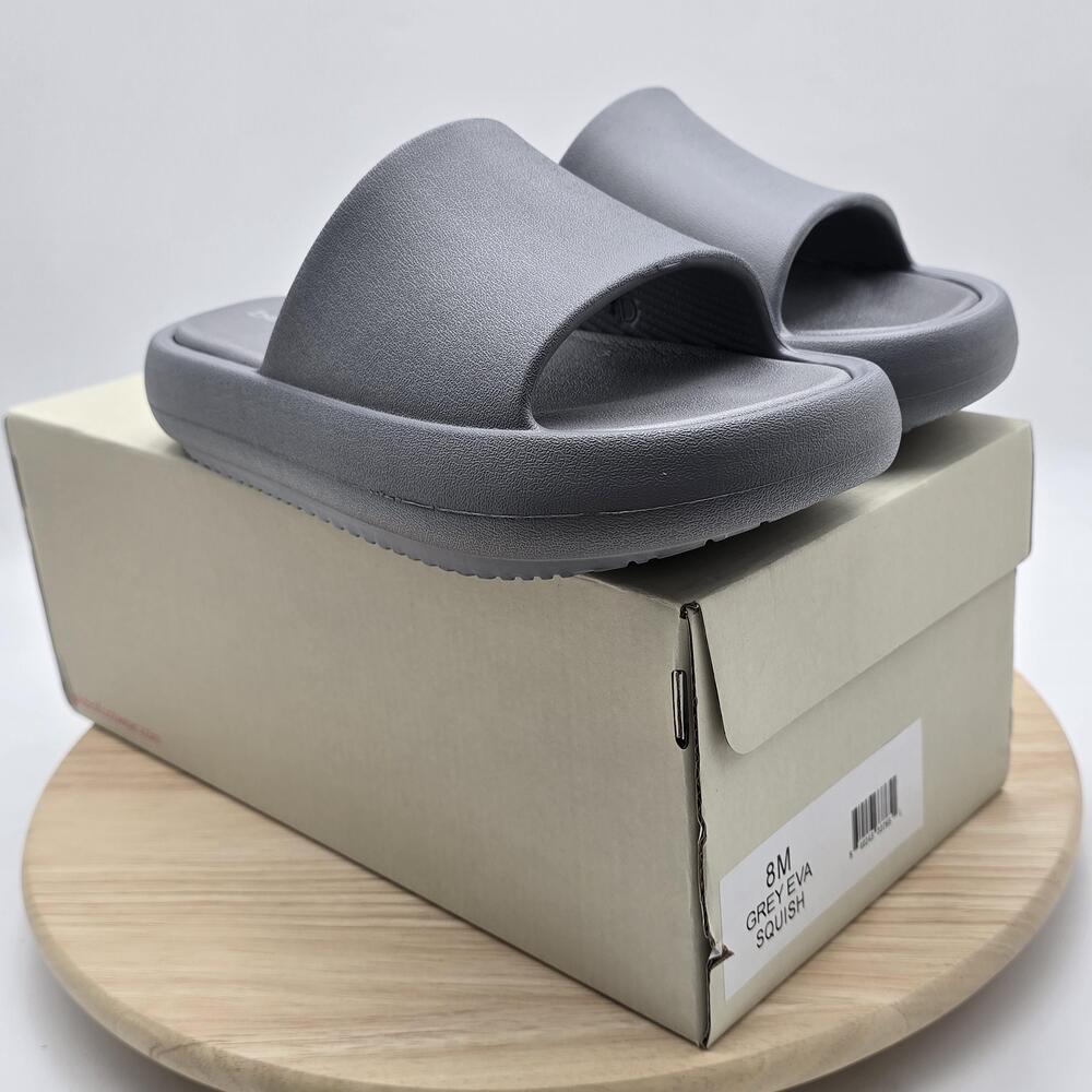 J/SLIDES Shoes Womens Size 8 Gray Squish Slide Sandals Cushioned Comfort New
